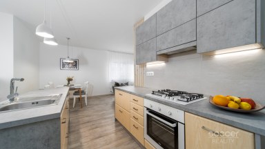 Atraktivní byt po rekonstrukci ve vyhledávané lokalitě.