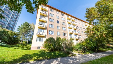 Pronájem krásného bytu 2+1/B/S, 53 m2, Praha 3 - Žižkov, Pod Lipami