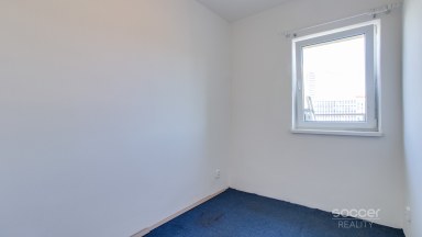 Pronájem bytu 1+1, 32 m² + terasa 15 m² + sklep 6 m², Praha 4 – Pankrác, ul. Neveklovská