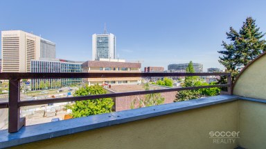 Pronájem bytu 1+1, 32 m² + terasa 15 m² + sklep 6 m², Praha 4 – Pankrác, ul. Neveklovská