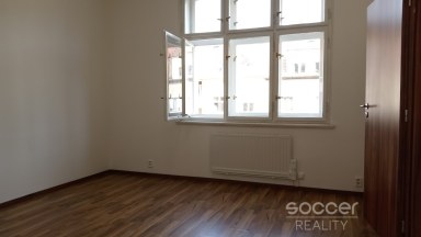 Pronájem bytu 2+kk, 51 m2, Praha 3 - Žižkov, ul. Jeseniova.