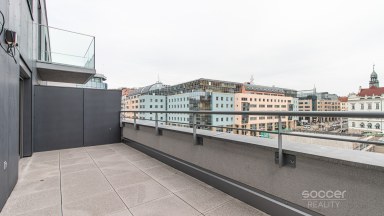 Pronájem bytu 1+kk/T/S/G, 39 m2, ul. Sokolovská, Praha 9 - Vysočany.