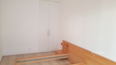Pronájem novostavby bytu 2 + kk/B/S v Praze 13 - Stodůlky, ulice Klementova.
