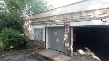 Pronájem garáže 19 m2, Praha 10 - Hostivař, Strašnická