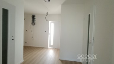 Pronájem krásného bytu 3+1,  86 m2, Praha 9 - Kyje, Travná. (Jahodnice)