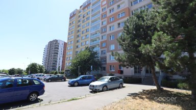 Pronájem bytu 2+kk, 45m2, Praha 10 - Horní Měcholupy, ul. Nad Přehradou.