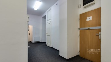 Pronájem nebytových prostor o výměře 204 m2 v ulici Lihovarská, Praha 9 - Libeň.