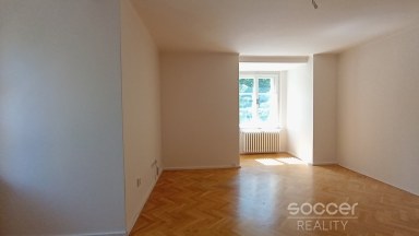 Pronájem kanceláře 15 m2, Praha 6 - Bubeneč, ul. Na Zátorce.