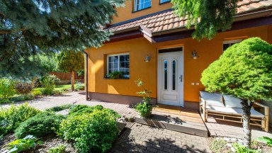 Prodej rodinného domu 5+kk, obec Vestec, okres Praha – západ.