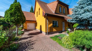 Prodej rodinného domu 5+kk, obec Vestec, okres Praha – západ.