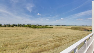 Pronájem bytu 2+kk/B, 50 m2, ul. Farkašova, Praha 9 – Kyje.