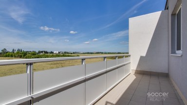 Pronájem bytu 2+kk/B, 50 m2, ul. Farkašova, Praha 9 – Kyje.