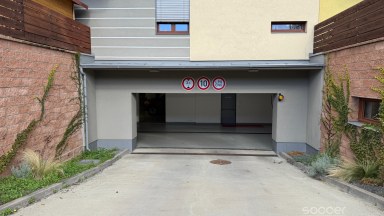 Pronájem garážového stání – Hostivař, Praha 10.