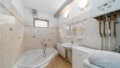 Kouzelný venkovský dům s příjemnou zahradou v atraktivní lokalitě.