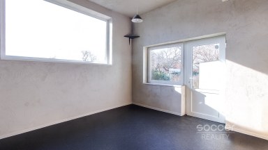 Pronájem komerčního prostoru 33 m² se zahradou – Lysá nad Labem.