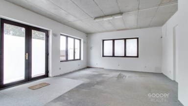 K pronájmu kanceláře 90 m² – Praha, Mezihoří, Horní Počernice