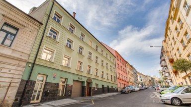 Pronájem bytu 4+kk/T/S/G, 156 m2, ul. Šlikova, Praha 6 – Břevnov.