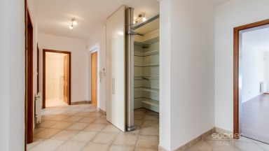 Pronájem bytu 4+kk/T/S/G, 156 m2, ul. Šlikova, Praha 6 – Břevnov.