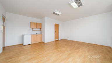 Kanceláře  (23 m² – 123 m²) – Jesenice u Prahy