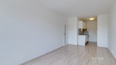 Prodej zrekonstruovaného bytu 2+kk, 47 m2, ul. Za Sídlištěm, Praha 4 - Komořany. 