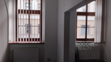 Pronájem kanceláře 22,65 m², Beroun, ul. Česká.