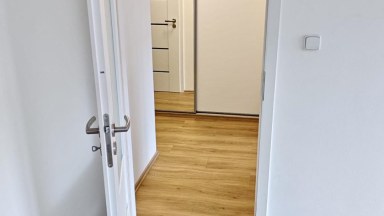 Útulný byt 2+kk ve vyhledávané části Kobylis.