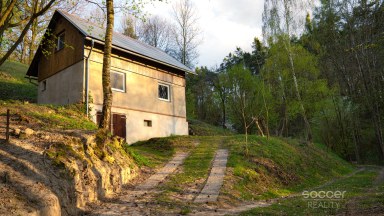 Pronájem rekreační chaty, Suhrovice, 16 km od Mladé Boleslavi.