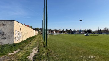 Pronájem garáže 22 m², Sadská, ul. U Stadionu.