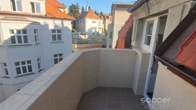 Pronájem bytu 1+kk, 20 m2, Praha 4 - Podolí, ul. Pravá.