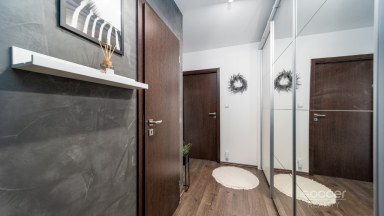 Prodej hezkého bytu 2kk, 42,97 m² se sklepní kójí, ul. Pavlišovská, Praha 20 – Horní Počernice