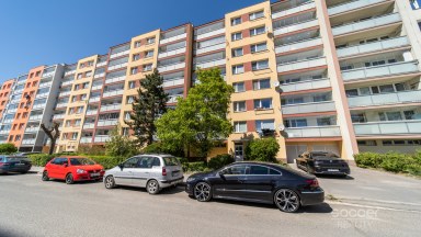 Prodej hezkého bytu 2kk, 42,97 m² se sklepní kójí, ul. Pavlišovská, Praha 20 – Horní Počernice