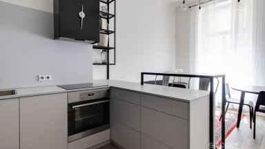 Pronájem bytu 2+kk, ulice Mojmírova, Praha 4 - Nusle. 