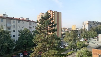 Pronájem bytu 2+1/B/S, 53 m2, Praha 3 - Žižkov, ul. Pod Lipami.