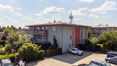 Prodej bytu 3+kk/B/PS, 64 m², ul. Pražská, Šestajovice.