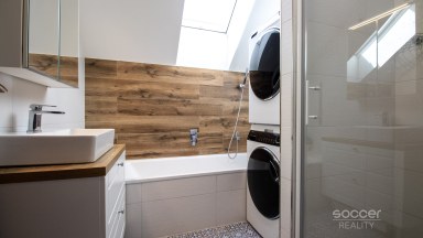 Prodej bytu 4+kk/T, 83 m2 + 8 m2 terasa, Zápy – Praha – východ.