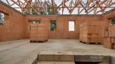 Prodej rezidenčního projektu – 3 nové rodinné domy, Praha–Koloděje.