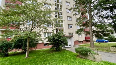 Příjemný byt 2+1 s lodžií ve vyhledávané čtvrti Mladé Boleslavi. 