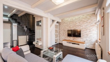 Pronájem exkluzivního mezonetového bytu 3+kk, 95 m² na Karlově náměstí